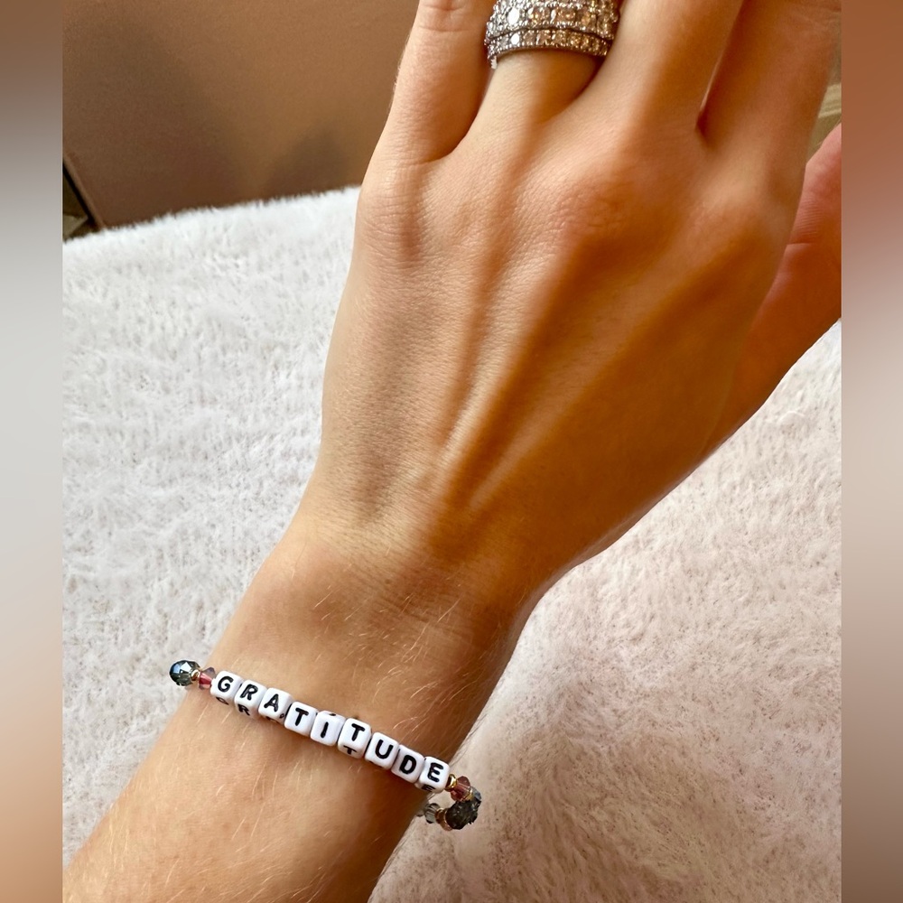 Little Words Project Bracelet - “GRATITUDE” - Blue & Pink Beads - Picture 2 of 13